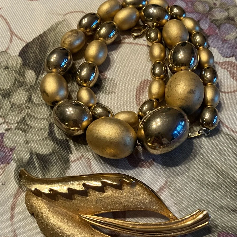 KOREAN STAMPED VINTAGE GOLD NECKLACE AND MATCHED BROOCH EARLY PIECE - Picture 8 of 16